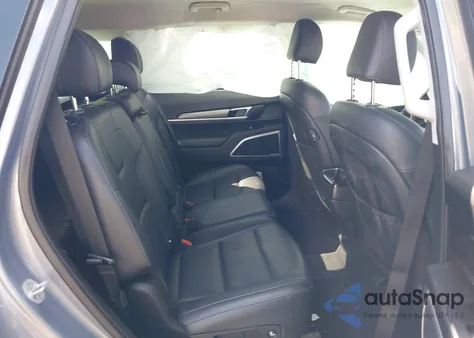 2021 Kia Telluride Lx z USA, uszkodzony, nr VIN 5XYP2DHC1MG120131